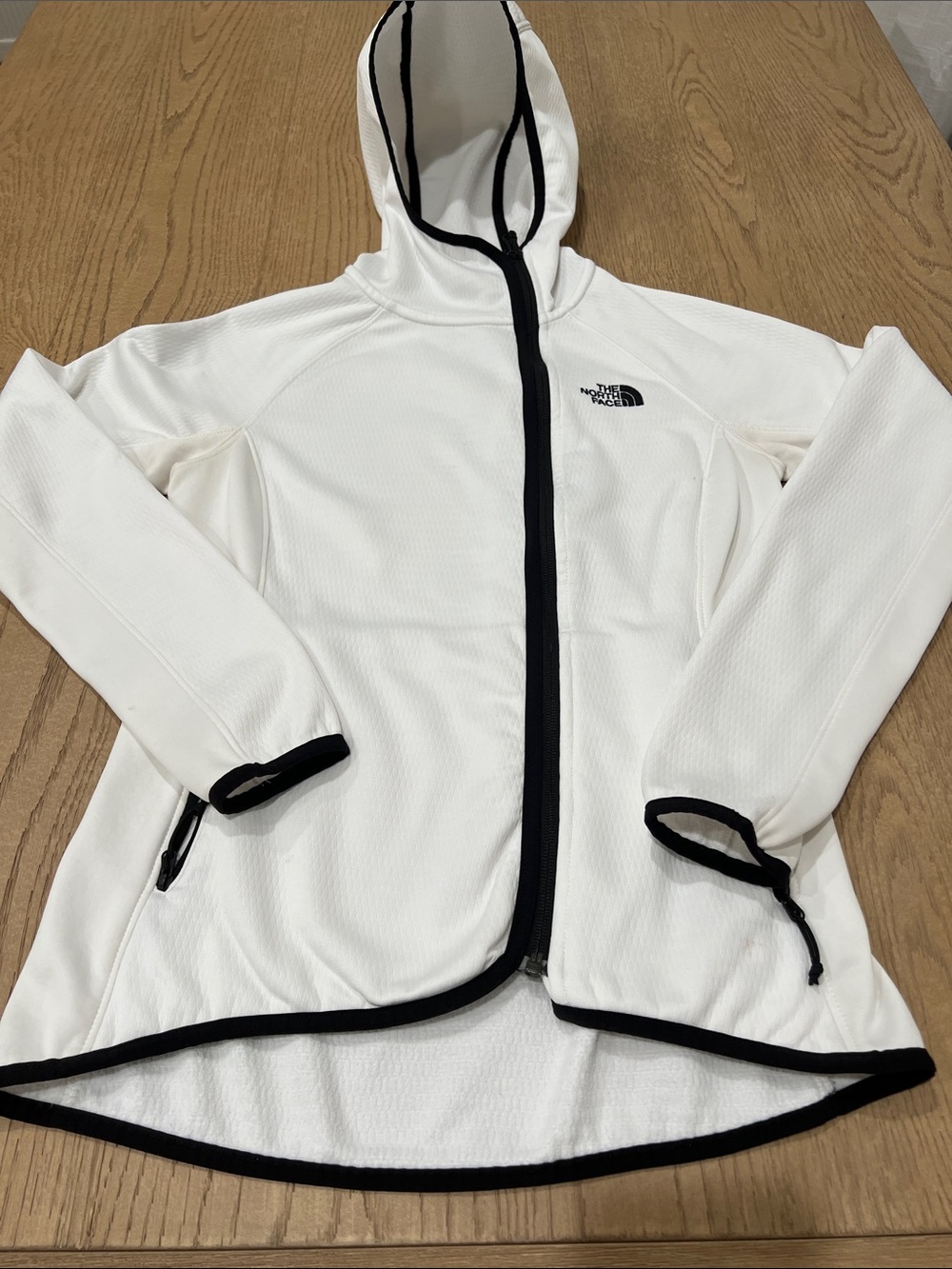 The North Face Women's Arcata Full Zip hoodie/light jacket